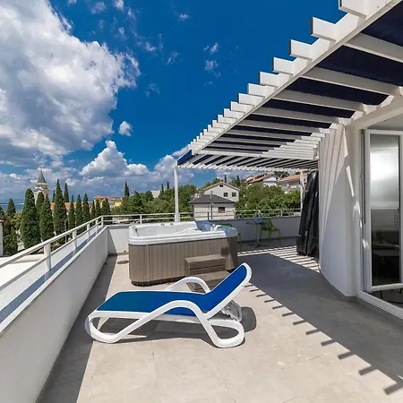 Apartment Pellio *
