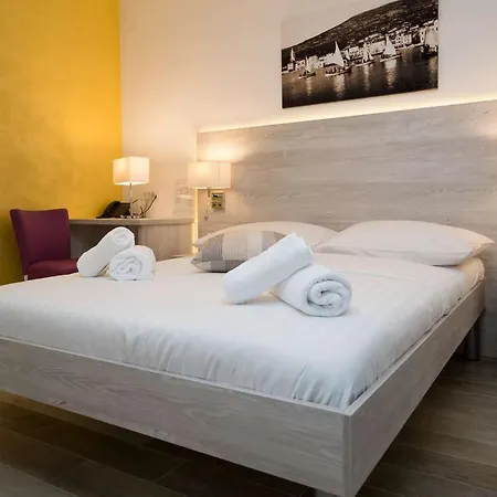 Apartment Pellio *